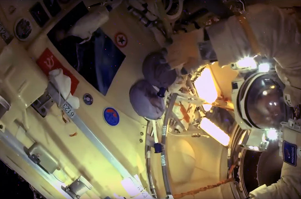 USSR flag displayed in ISS Poisk module - collectSPACE: Messages USSR flag displayed in ISS Poisk module - collectSPACE: Messages
