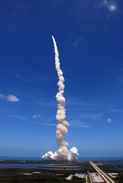 Atlantis launches on final planned flight
