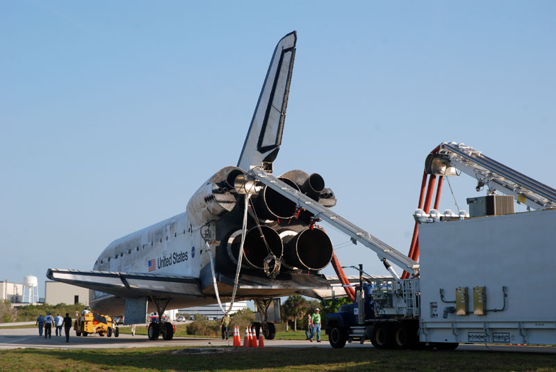 Discovery lands for a final time