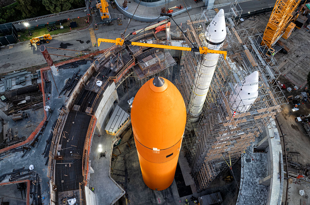 Last built-for-flight external tank lifted into place for space shuttle  Endeavour exhibit