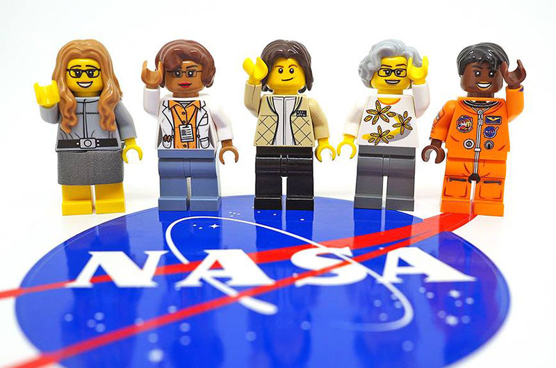 Lego Women of NASA Series Minifigures Display Case Picture Frame  mini figures 