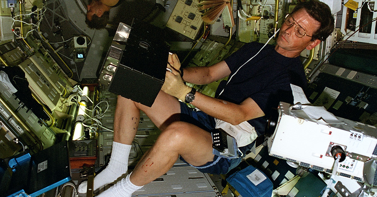 L’astronaute du Centre national d’études spatiales Jean-Jacques Favier, premier scientifique français à avoir volé dans l’espace, décède à 73 ans