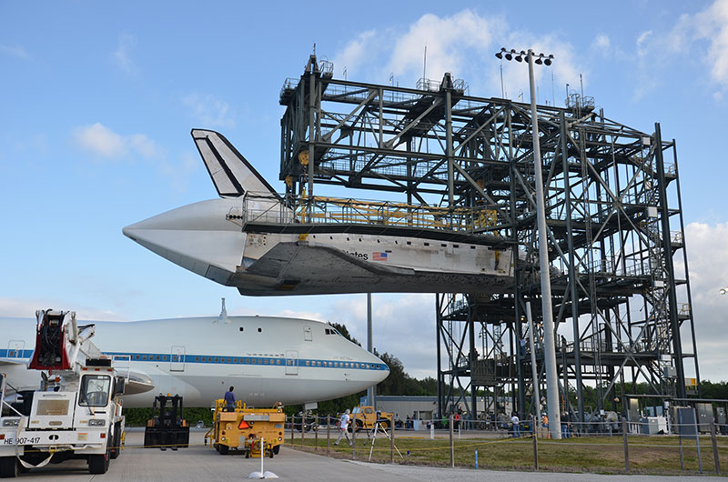 Space shuttle Discovery mated to jumbo jet for ride to Smithsonian