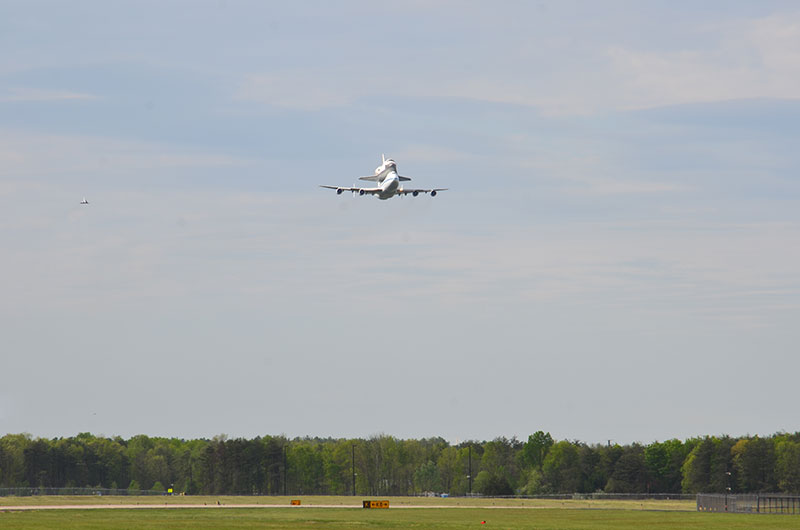 Space shuttle Discovery lands in Washington for Smithsonian display