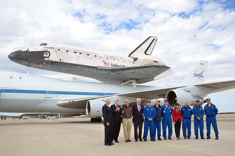 Space shuttle Discovery lands in Washington for Smithsonian display