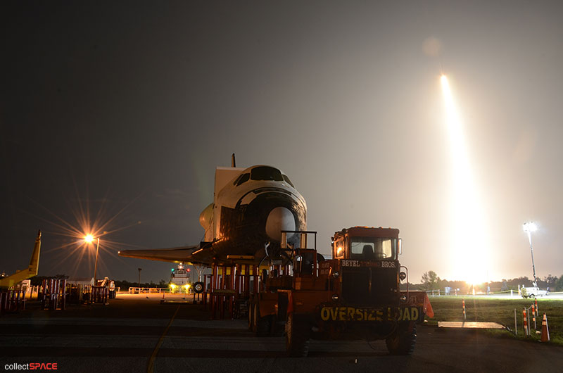 SpaceX launches commercial spacecraft on first flight to space station