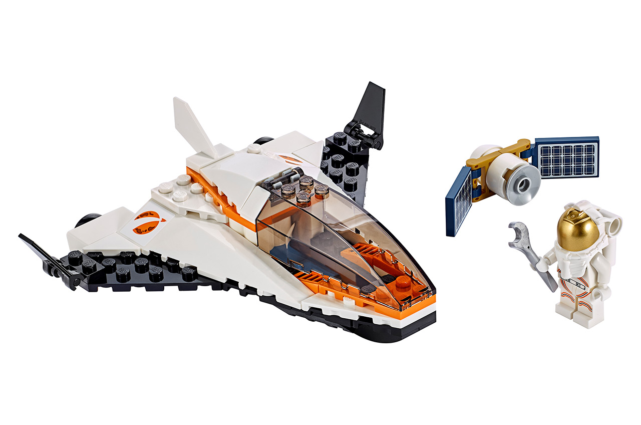 LEGO looks to NASA's future on Mars for design of new space sets 