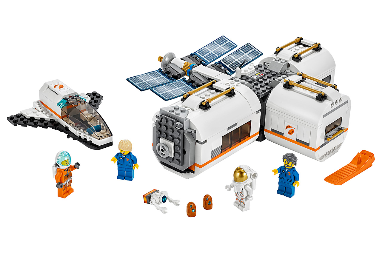 LEGO looks to future on Mars for design new space sets | collectSPACE