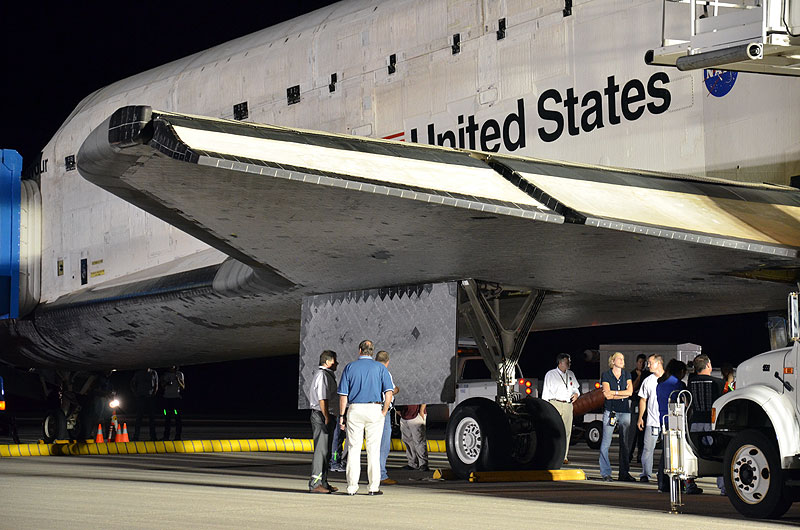 Post-last-landing walkaround of space shuttle Endeavour