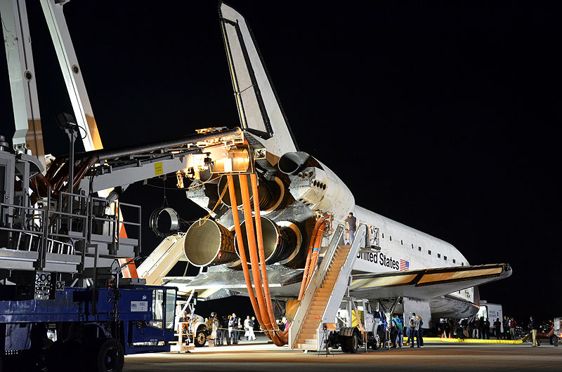 Post-last-landing walkaround of space shuttle Endeavour