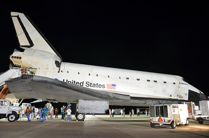 Post-last-landing walkaround of space shuttle Endeavour