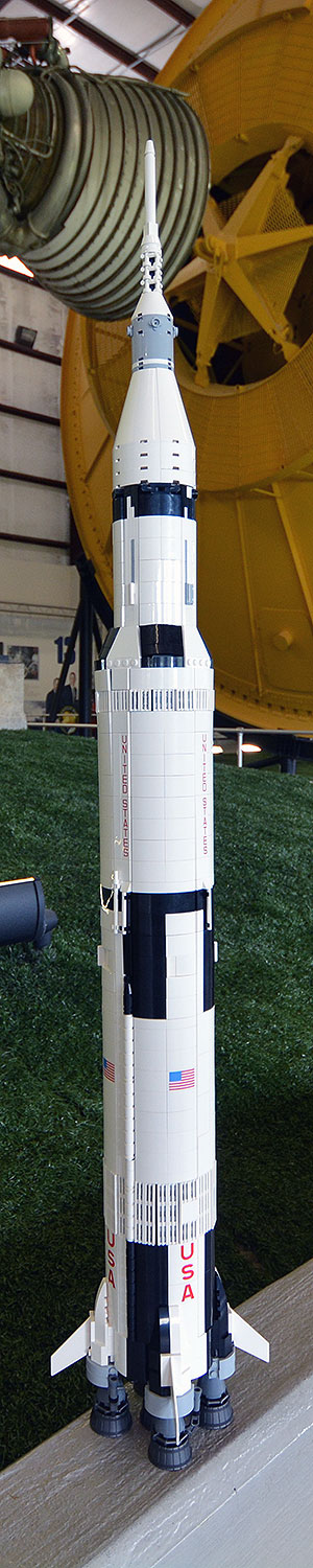 nasa saturn 5 lego