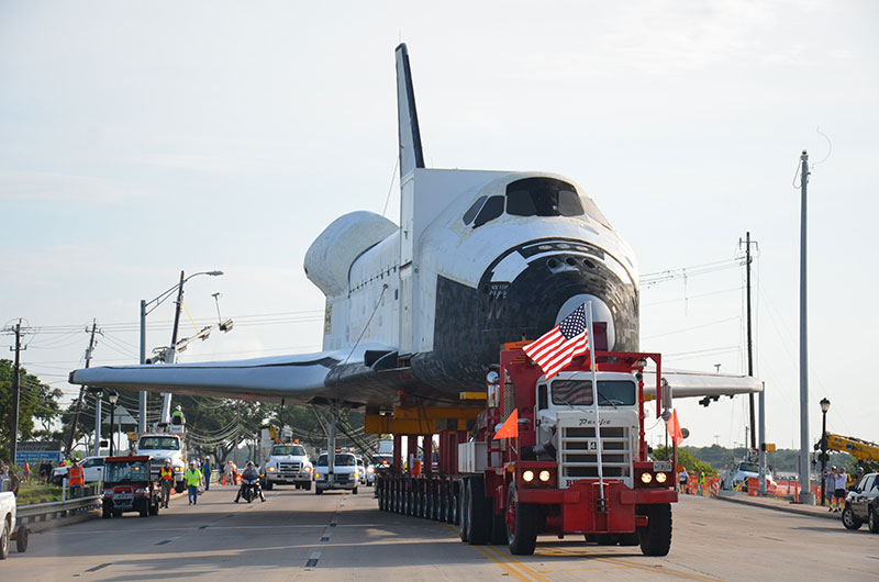 Sunday drive: Space shuttle replica's road trip to Space Center Houston