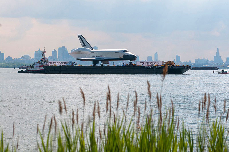 Space shuttle at sea: Enterprise sails for NYC's Intrepid, via New Jersey