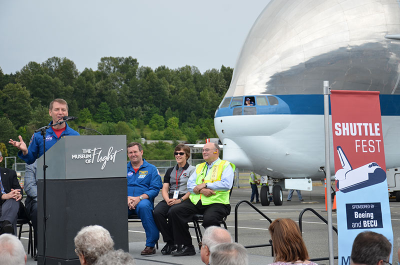 NASA space shuttle trainer lands at Seattle's Museum of Flight