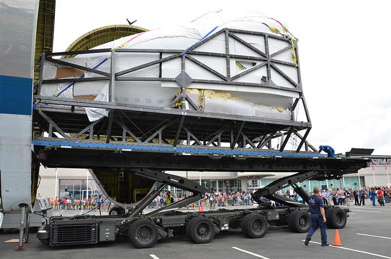 NASA space shuttle trainer lands at Seattle's Museum of Flight