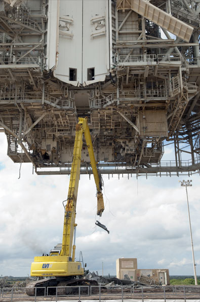 Space shuttle launch pad 'cleaned' of historic towers