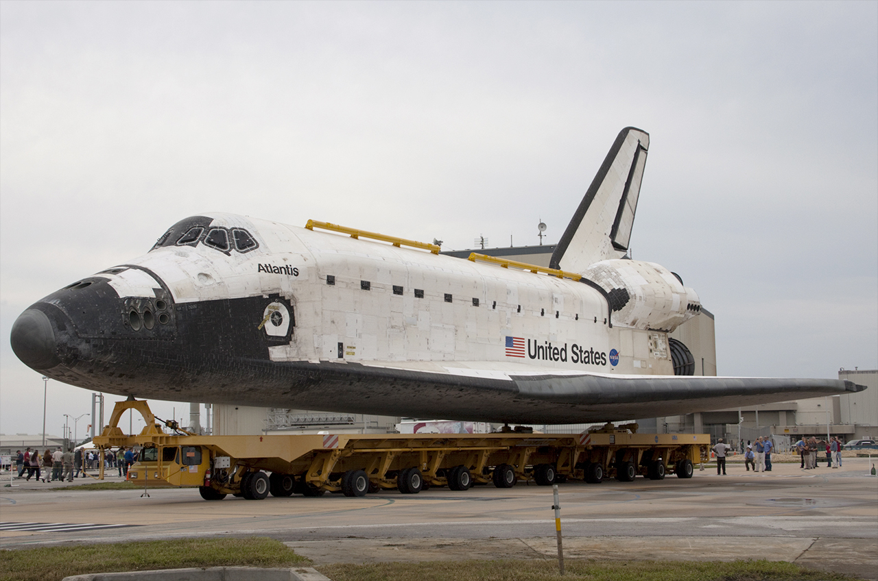 nasa space shuttle photo