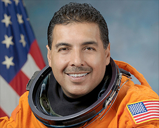 Astronaut Jose Hernandez loses to farmer in congressional race | collectSPACE - news-110712a