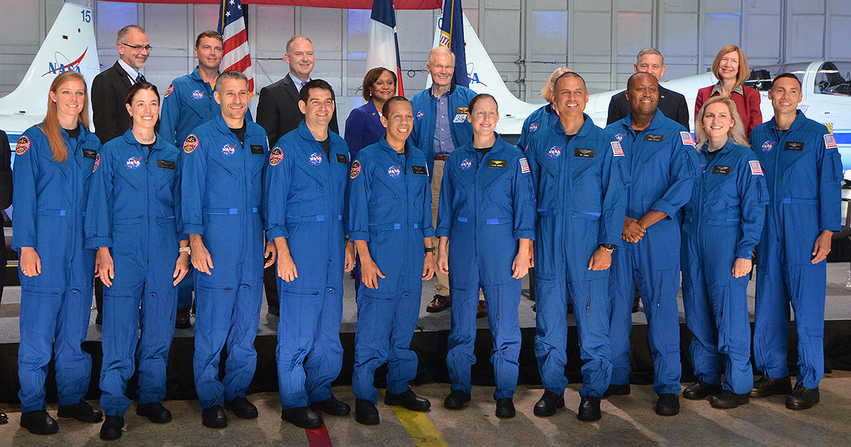 NASA names 10 new astronaut candidates for future space station, moon