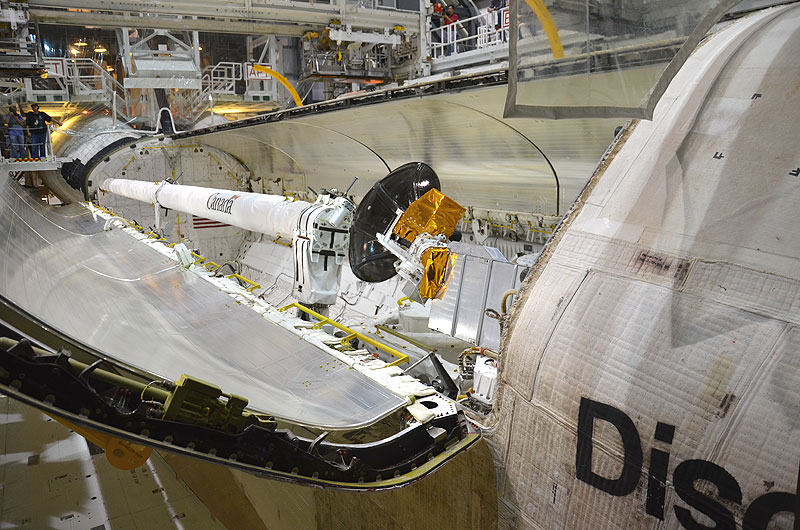 NASA shuts doors, pulls plug on shuttle Discovery