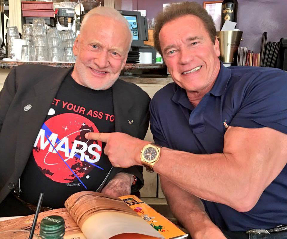 http://www.collectspace.com/review/aldrin_schwarzenegger01-lg.jpg