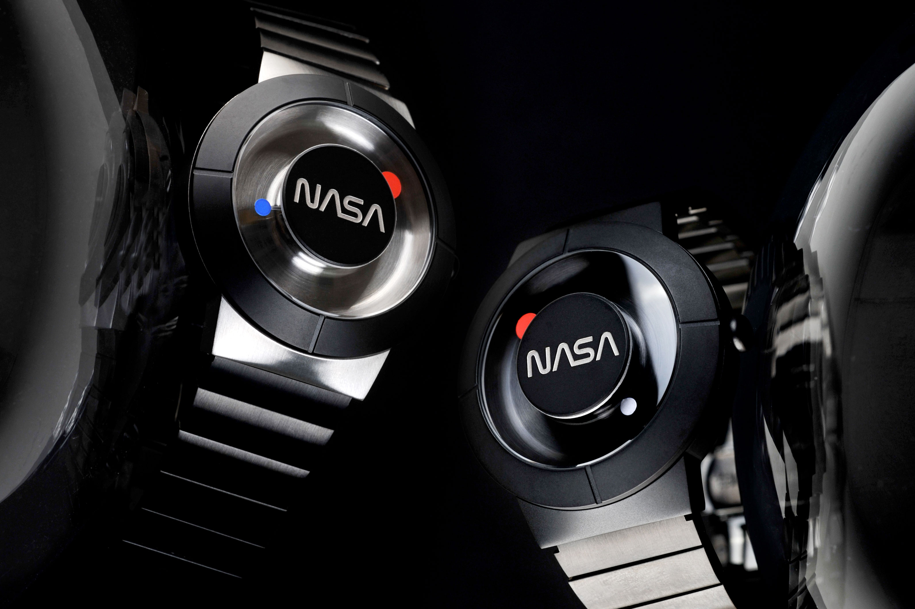 The Space Watch (Richard Danne, Anicorn) - collectSPACE: Messages