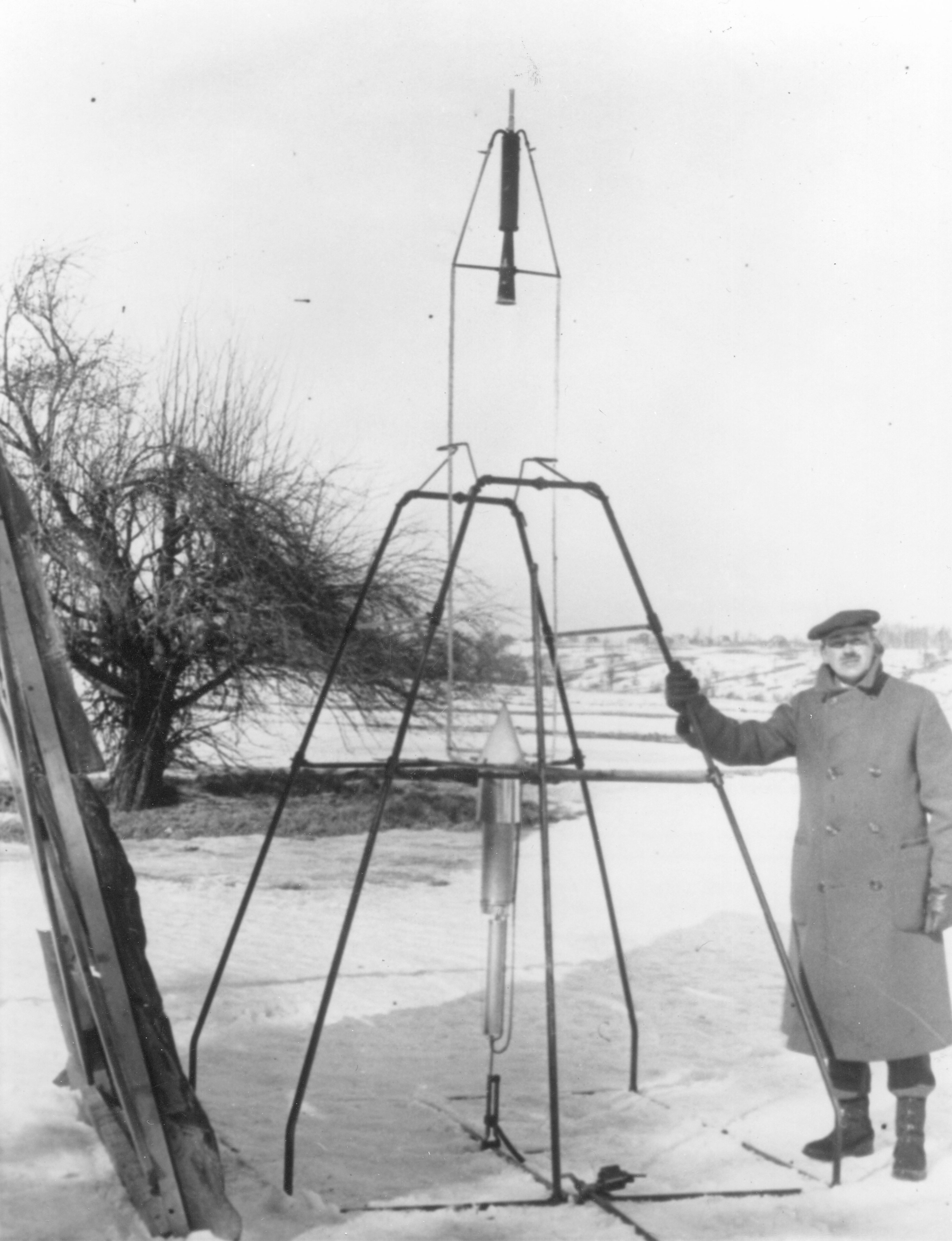 Robert Goddard s Liquid fueled Rocket 1926 CollectSPACE Messages