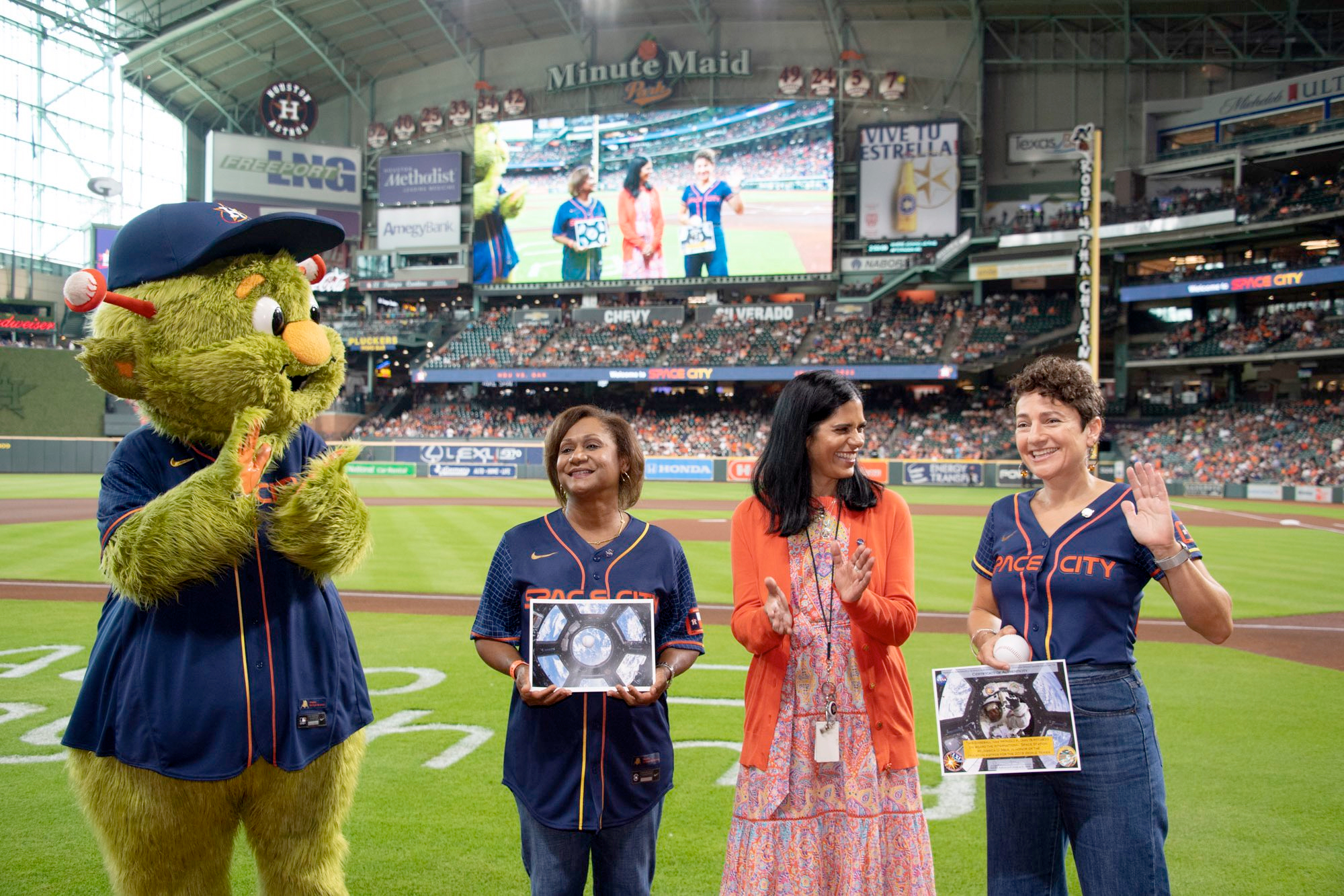 7/16: 2022 Houston Astros NASA Night - collectSPACE: Messages