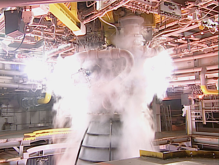 Aerojet Rocketdyne Races to the Moon with High-Performance RS-25 Engines