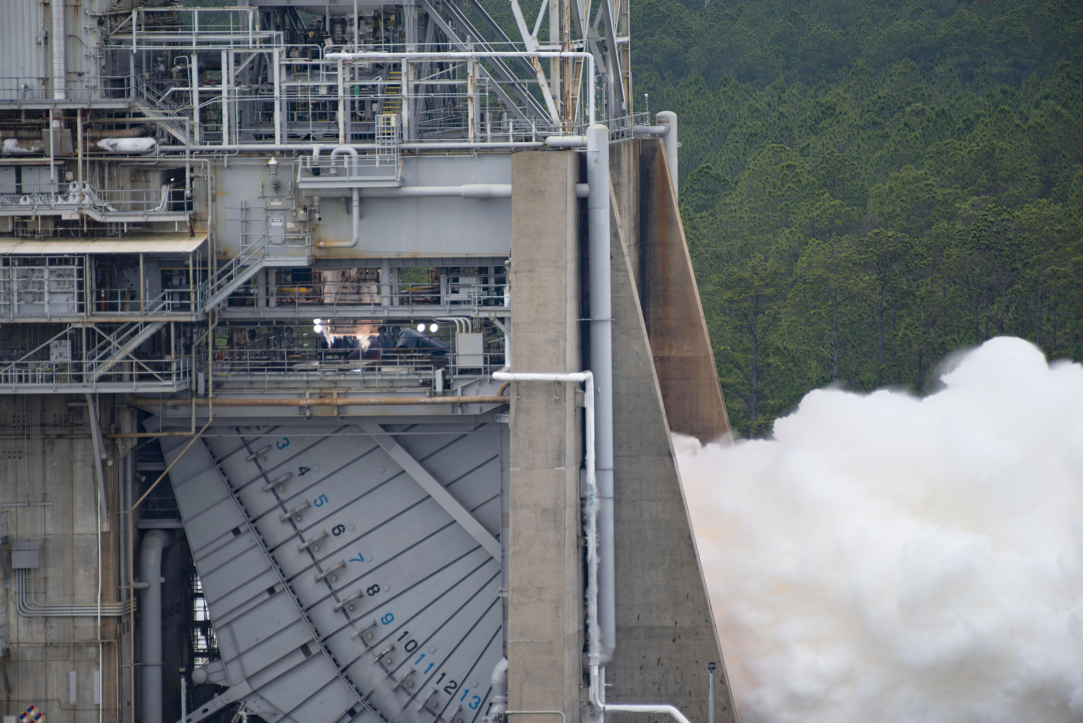 Aerojet Rocketdyne Races to the Moon with High-Performance RS-25 Engines