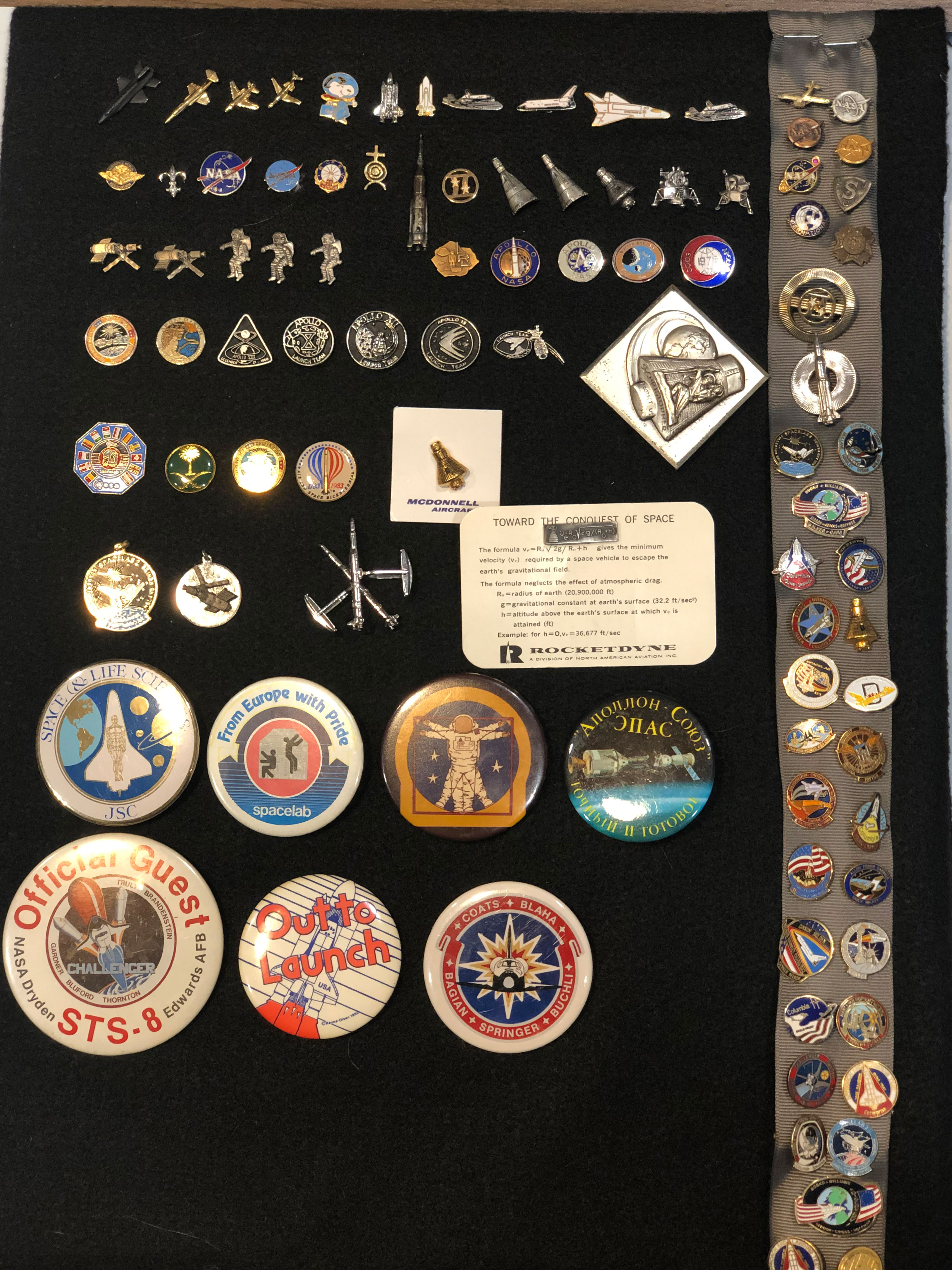 NASA Space Shuttle Program international station Mission Pin badge button lapel 