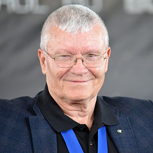 LEFT: <b>Fred Haise</b>, May 7, 2011, KSC, FL (Credit: collectSPACE); <b>...</b> - 050711a-haise